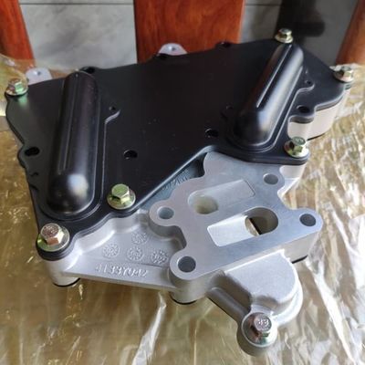 4133Y042 C7.1 C6.6 এর জন্য Perkins ইঞ্জিন যন্ত্রাংশ তেল রেডিয়েটর/কুলার সমাবেশ